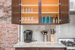 Luxurious Million-dollar Condo w/ Perfect Location