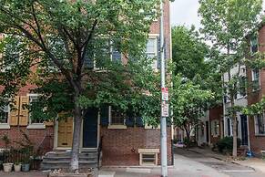 Historic Gem - City Center/patio/soak Tub