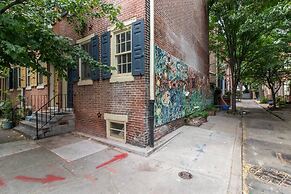 Historic Gem - City Center/patio/soak Tub