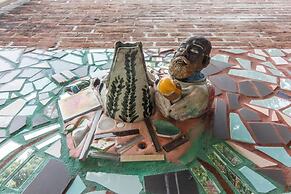 Historic Gem - City Center/patio/soak Tub