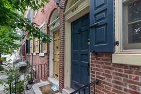 Historic Gem - City Center/patio/soak Tub