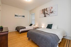 Location, Location, Location! Gym! Great Views!