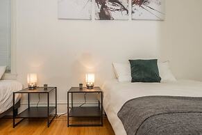 Location, Location, Location! Gym! Great Views!