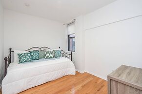 Perfect Downtown Apt w/ Free 2 Car Parking
