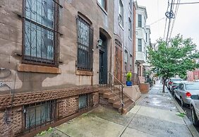 Perfect Downtown Apt w/ Free 2 Car Parking