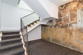 Steps From Jefferson - New Boutique Building - Center City