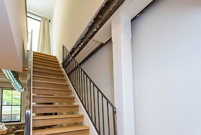 Steps From Jefferson - New Boutique Building - Center City