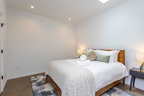 Steps From Jefferson - New Boutique Building - Center City