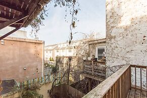 The Royal Studio - Philly's Finest - With Deck