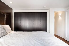 Million-dollar Celebrity Mansion in Old City