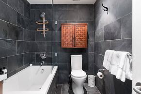 Million-dollar Celebrity Mansion in Old City