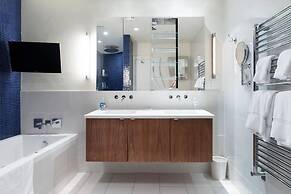 Million-dollar Celebrity Mansion in Old City