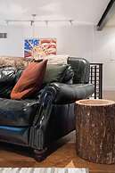 Million-dollar Celebrity Mansion in Old City