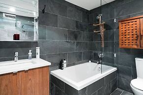 Million-dollar Celebrity Mansion in Old City