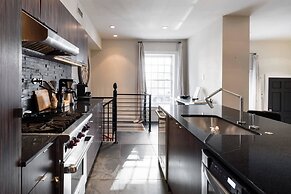 Million-dollar Celebrity Mansion in Old City