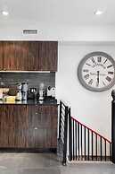 Million-dollar Celebrity Mansion in Old City