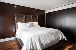 Million-dollar Celebrity Mansion in Old City