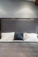 Million-dollar Celebrity Mansion in Old City