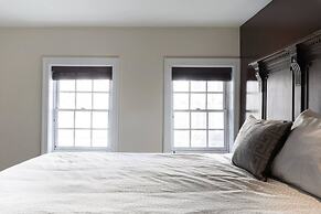 Million-dollar Celebrity Mansion in Old City