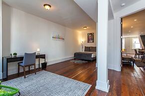 Expansive Loft Located in the Heart of Old City