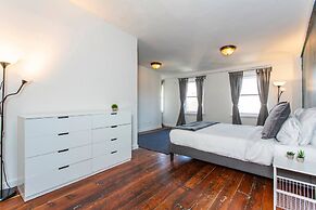 Expansive Loft Located in the Heart of Old City