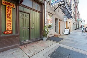 Expansive Loft Located in the Heart of Old City