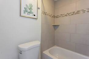 Rittenhouse Retreat - 3 Bedroom Apt in City Center