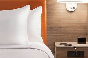 Home2 Suites by Hilton Greece Rochester