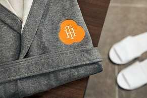 The Harpeth Franklin Downtown, Curio Collection by Hilton