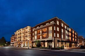 The Harpeth Franklin Downtown, Curio Collection by Hilton