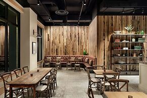 The Harpeth Franklin Downtown, Curio Collection by Hilton