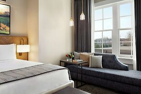 The Harpeth Franklin Downtown, Curio Collection by Hilton