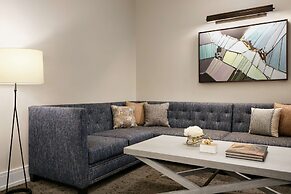 The Harpeth Franklin Downtown, Curio Collection by Hilton