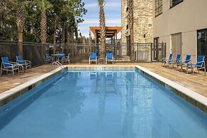 Holiday Inn Express & Suites Kingsland I-95-Naval Base Area by IHG