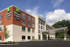 Holiday Inn Express & Suites Kingsland I-95-Naval Base Area, an IHG Ho