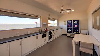 Lake Boga Caravan Park