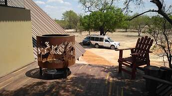 Callies Game Lodge Safaris