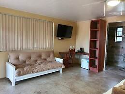 Callies Game Lodge Safaris