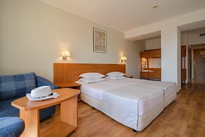 Madara Park Hotel