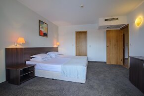 Madara Park Hotel
