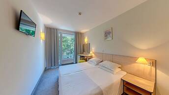 Madara Park Hotel