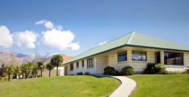 Hedditch Hideaway