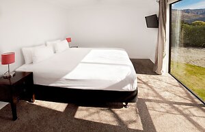 Pembroke Accommodation