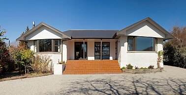 Pembroke Accommodation