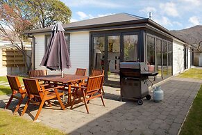 Pembroke Accommodation