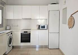 Phaedrus Living: Central Luxury Flat Esperidon 201