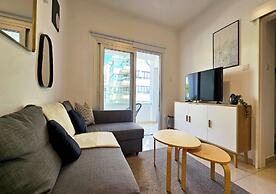 Phaedrus Living: Central Luxury Flat Esperidon 201