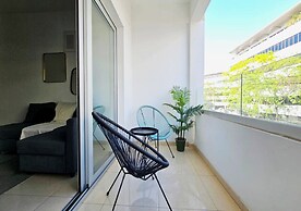 Phaedrus Living: Central Luxury Flat Esperidon 201