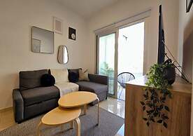 Phaedrus Living: Central Luxury Flat Esperidon 201