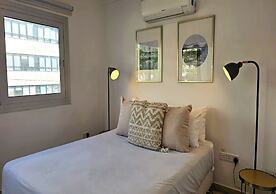 Phaedrus Living: Central Luxury Flat Esperidon 201